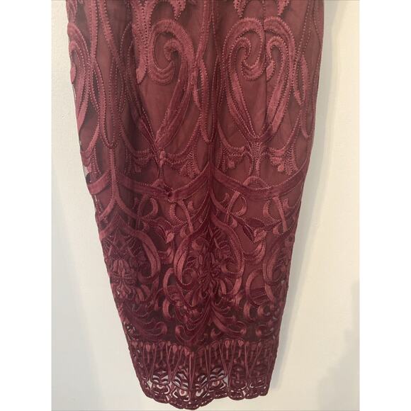 Bardot maroon lace dress size 6/small - Picture 3 of 10
